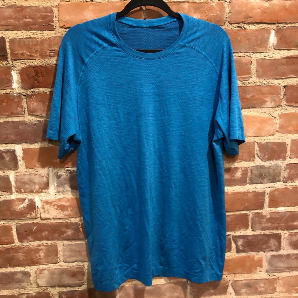 Lululemon Men’s Athletic Tee, Large, NEVER WORN